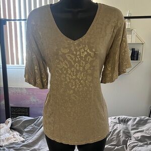 Elegant Gold Patterned Women's Top